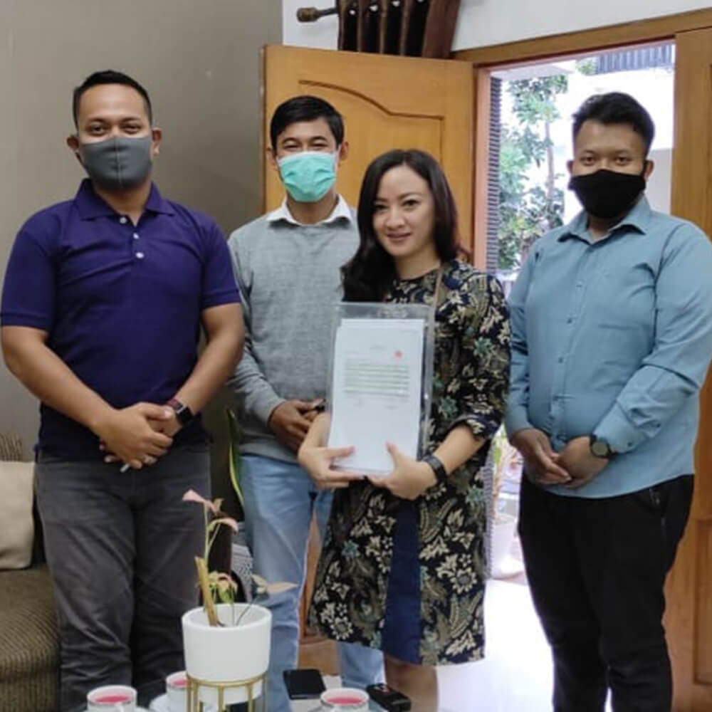 Hunian Mewah 2 lantai ( Ibu Mita )